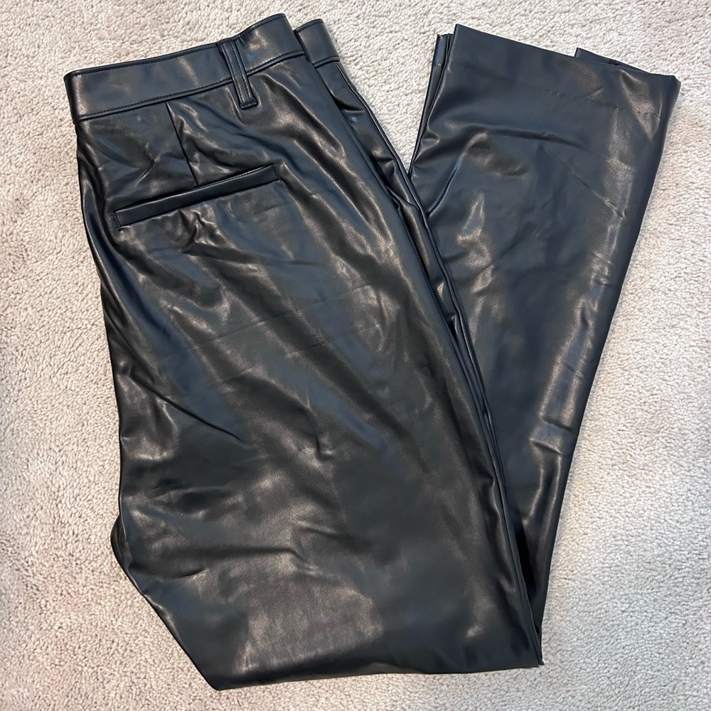 NWT Size 33 Abercrombie and Fitch faux leather pants